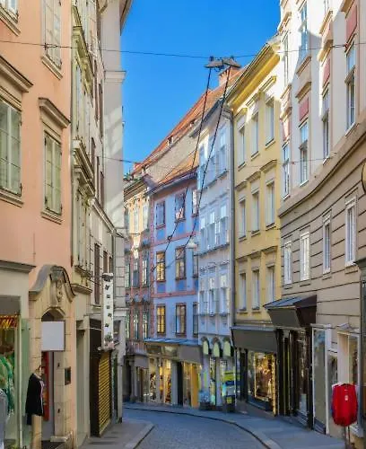 Priestranný V úplnom Centre * Bratislava